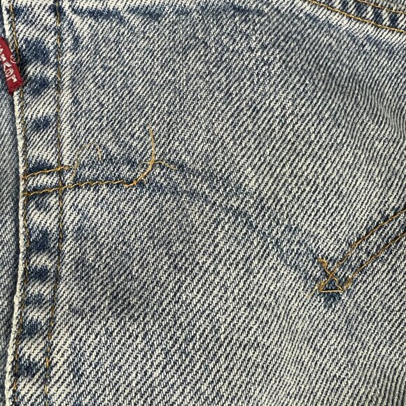 Y2K Levi's Jeans Men's 38x29* 560 Loose Tapered Light Blue Faded Denim Tag 38x30 - Picture 5 of 16